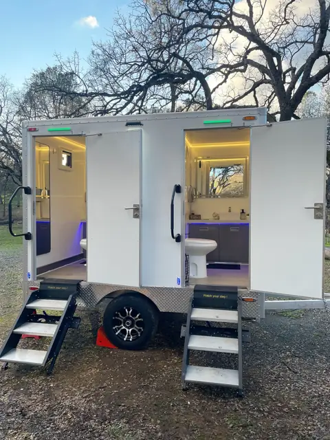 Restroom trailer detail